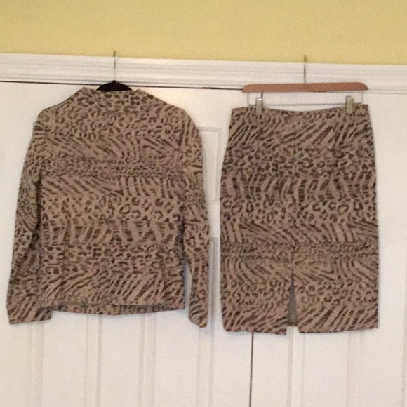 Doncaster Collection Vintage Leopard Print Suit - Picture 2 of 9